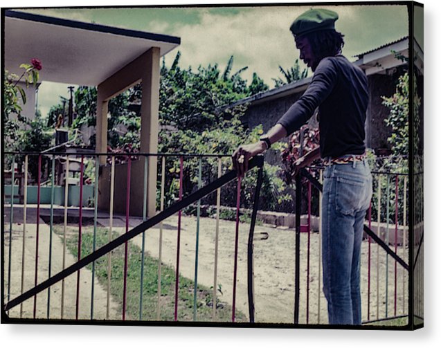 Peter Tosh Opens Gate To His Home - Canvas Print
