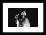 Roberta Flack Performing in Kingston, Jamaica - Framed Print